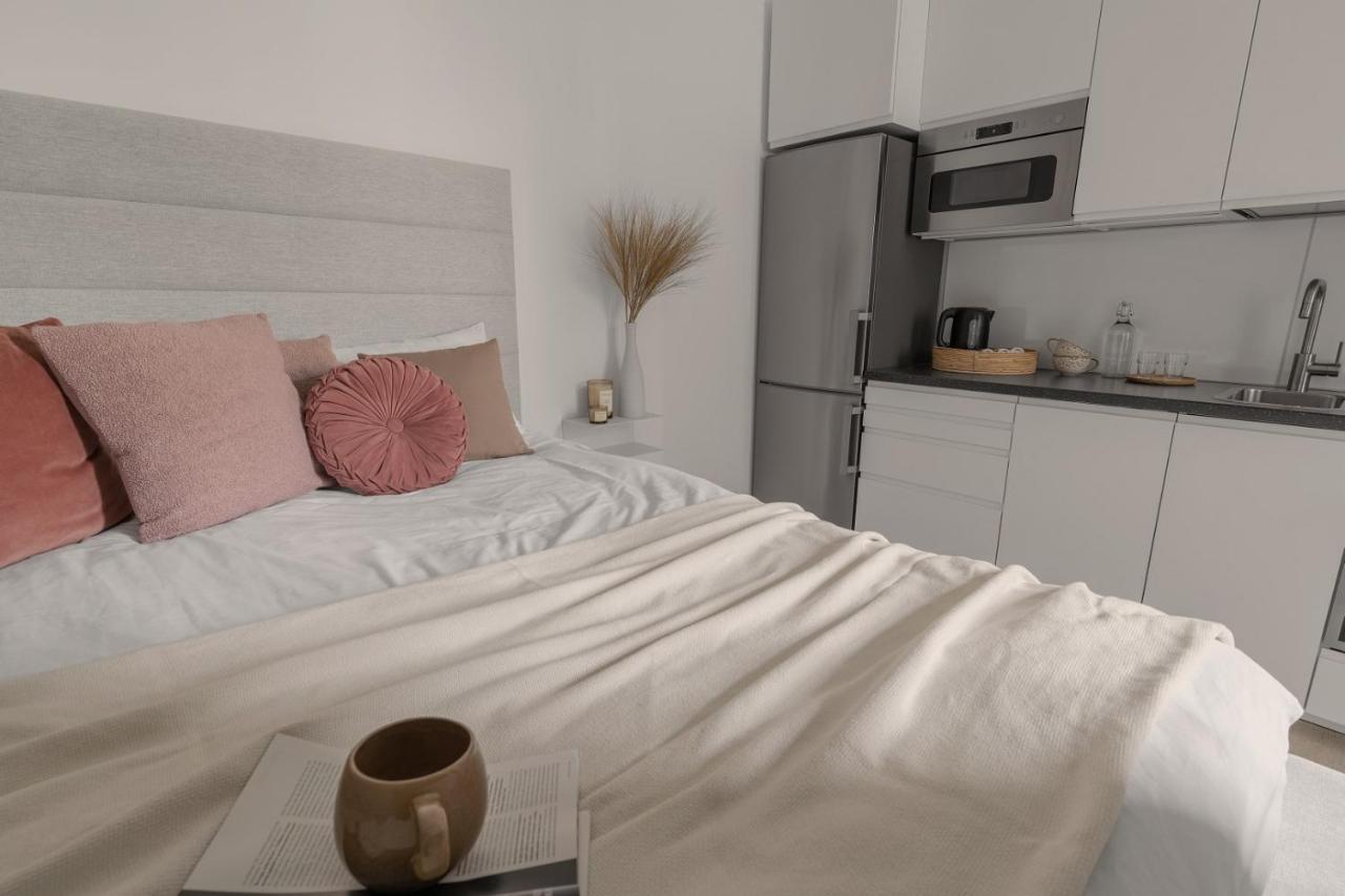 Harbor - Damrota Apartment