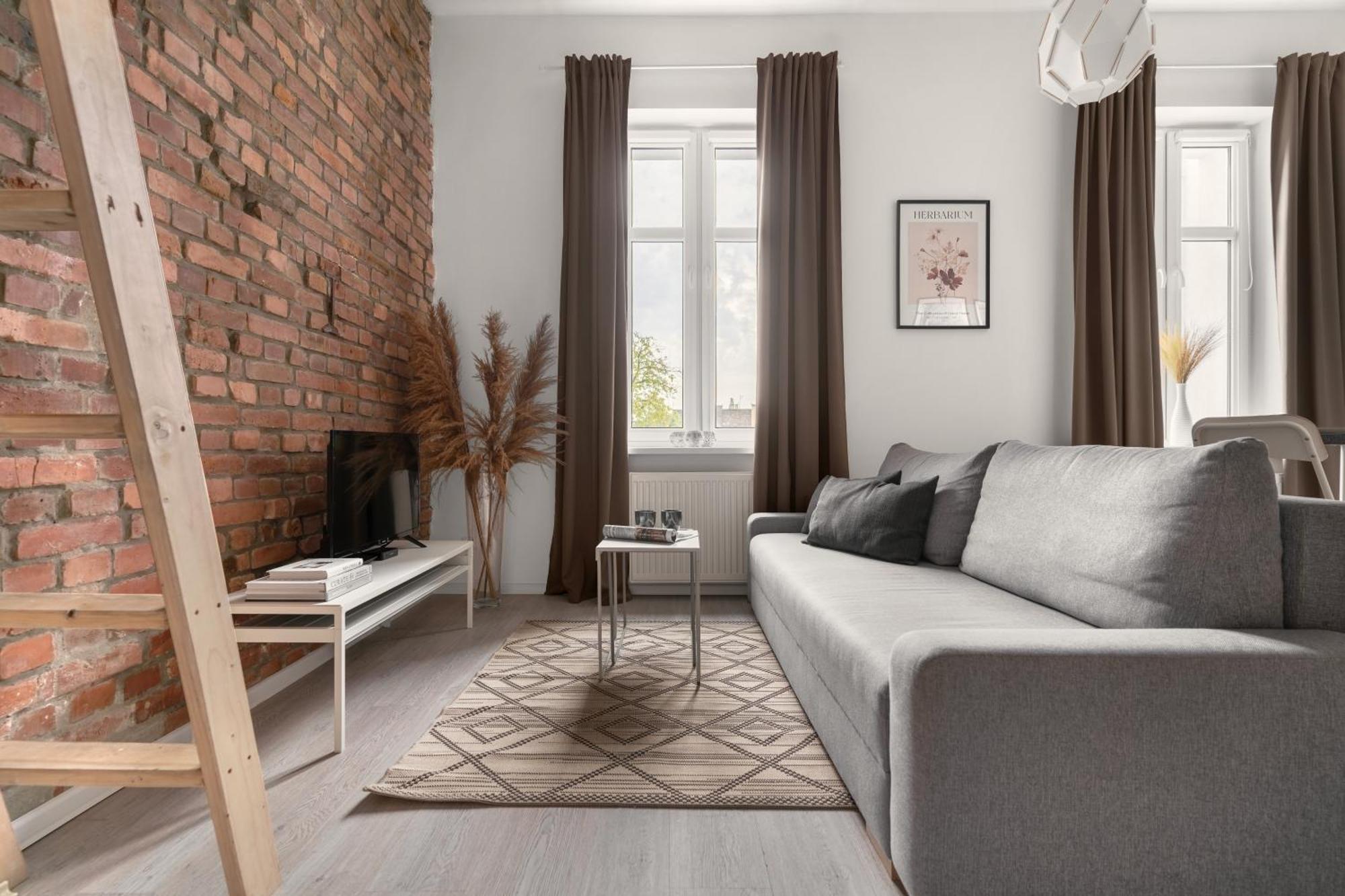 Harbor - Damrota Apartment